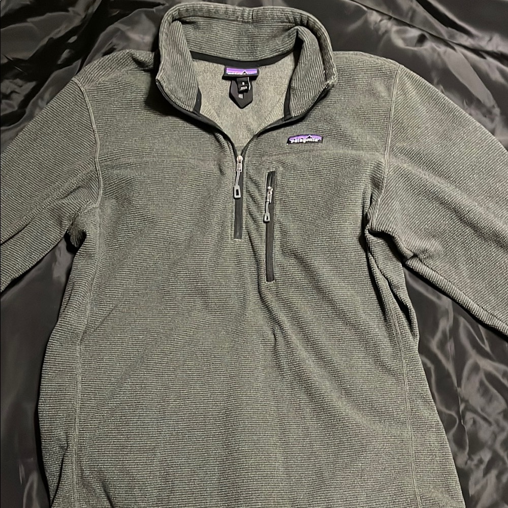 Patagonia Charcoal Quarter-Zip Fleece